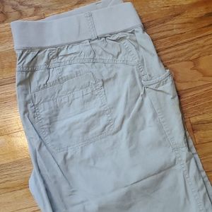 Liz Lange Maternity Pants Long Shorts